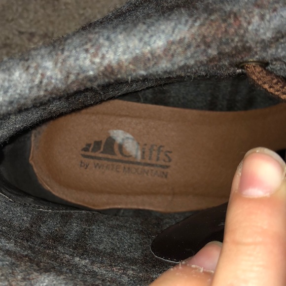 White Mountain Boots - Picture 2 of 6